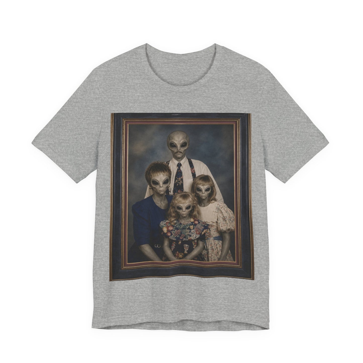 90s Alien Family Portrait Tee